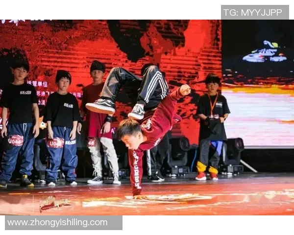 杭州飞盘队在世界街舞大赛中的默契配合与精彩表现分析