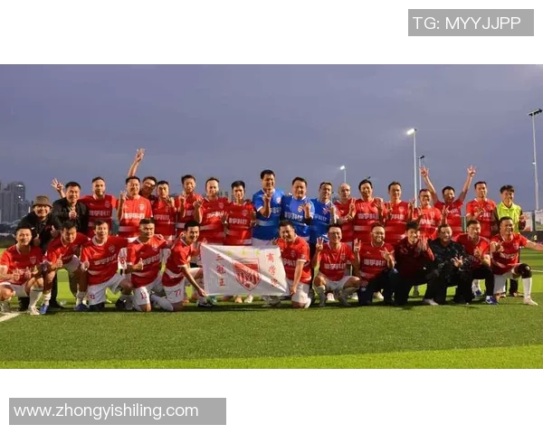 足球明星的母校揭秘:那些成就传奇的校园故事与教育理念